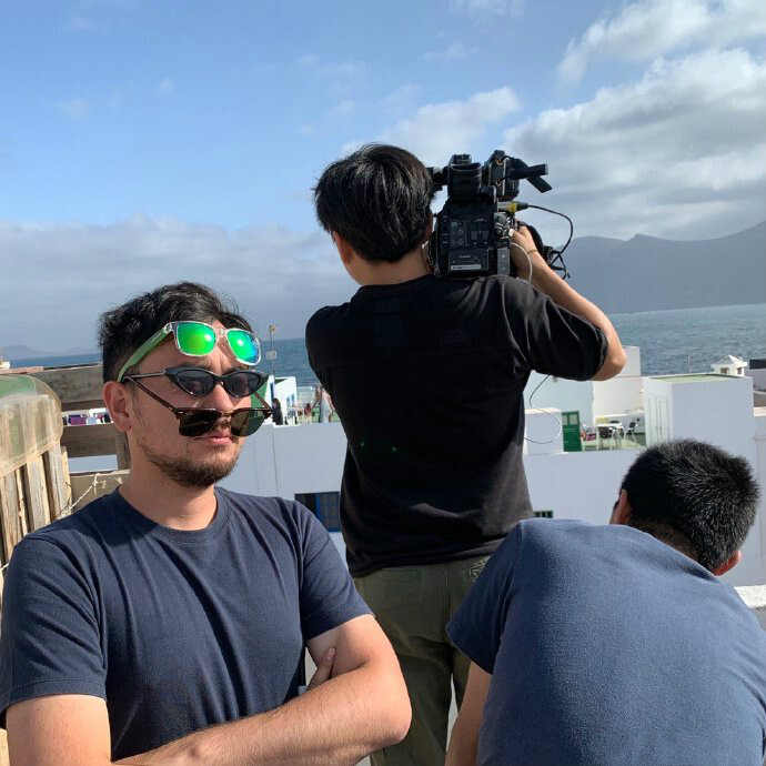 从《大唐漠北》到《8000公里T台秀》，导演丁雨晨还是个新锐？