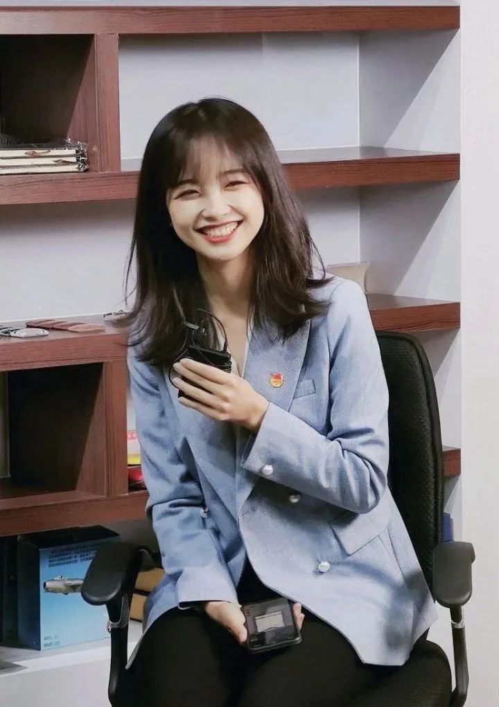 初恋脸王冰冰破圈,你以为央视不懂年轻人? 初恋脸王冰冰破圈,你以为央视不懂年轻人?