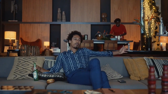 喜力啤酒“丧”气圣诞广告：重聚就是最大的幸运