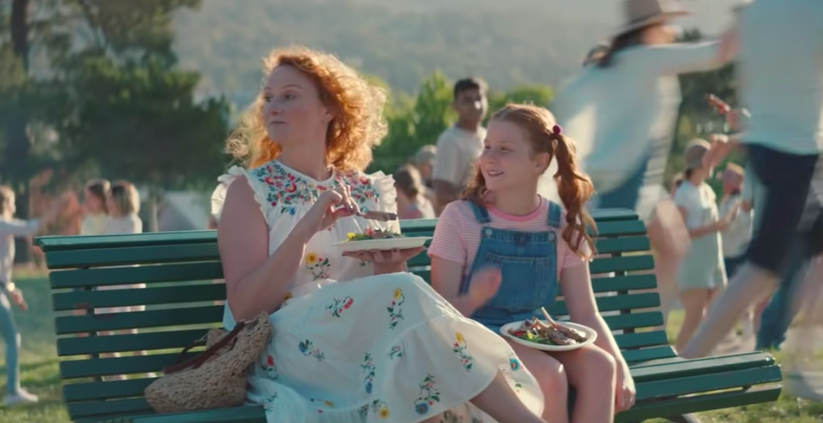 澳洲沙雕广告:羊排的美味,推翻围墙也要得到 澳洲沙雕广告:羊排的美味,推翻围墙也要得到