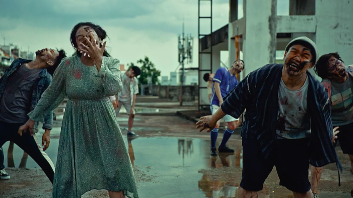 泰国爆笑脑洞广告:这汽车电池的强大,你无法想象 泰国爆笑脑洞广告:这汽车电池的强大,你无法想象