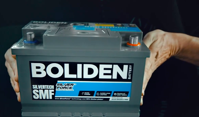 泰国爆笑脑洞广告:这汽车电池的强大,你无法想象 泰国爆笑脑洞广告:这汽车电池的强大,你无法想象