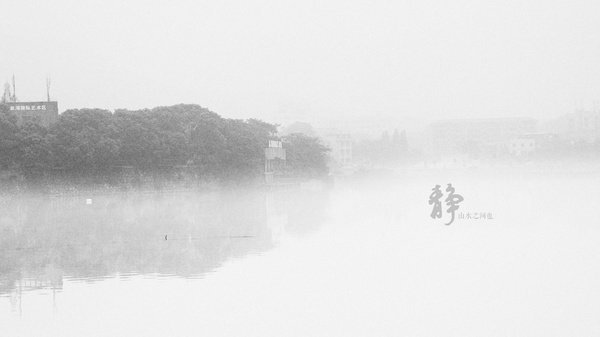 给照片配上文字有哪些好的排版 给照片配上文字有哪些好的排版