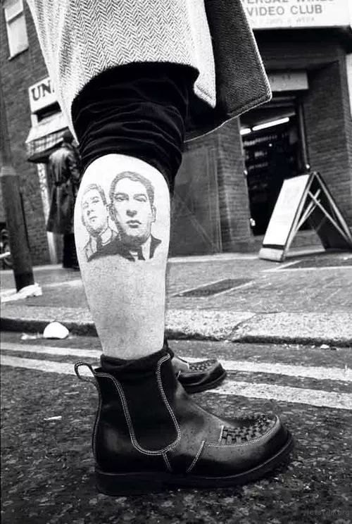 用生命在拍照！近距离拍摄黑帮的超狂摄影师