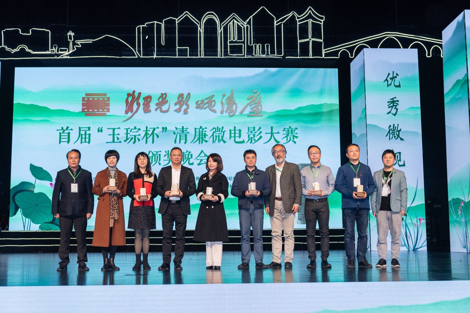 238564842.jpg 238564842.jpg