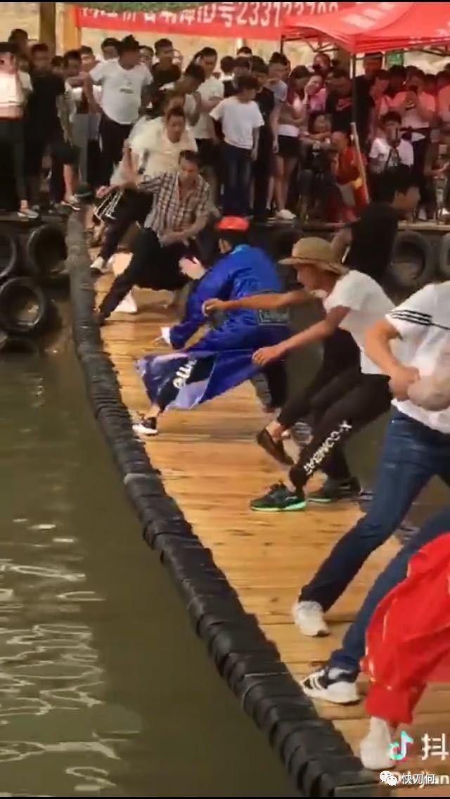 鸟哥笔记,新媒体运营,快刀何,抖音运营,抖音营销,内容营销