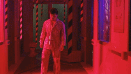 1557981470539995.gif 色彩.gif