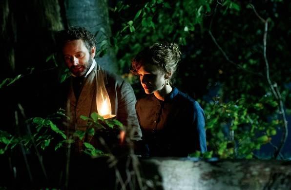 摄影师如何利用烛光布光?