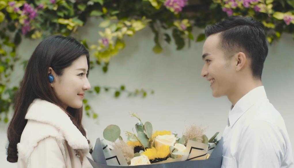 821931431.jpg 《莫比斯耳机》——宣传片——安戈力影视9.jpg