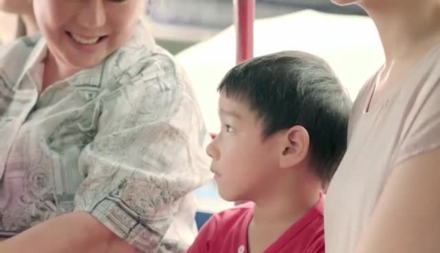 泰国奶粉广告《老师叫妈妈到学校》