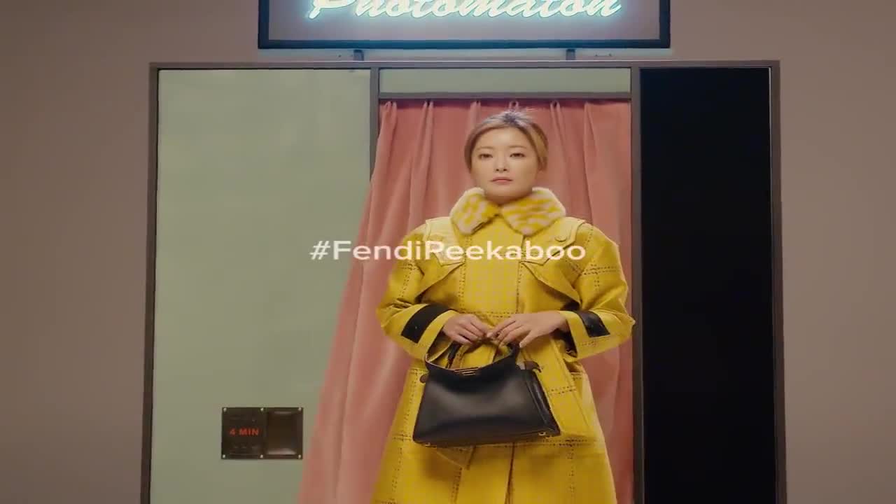 芬迪女包产品广告《Peekaboo》
