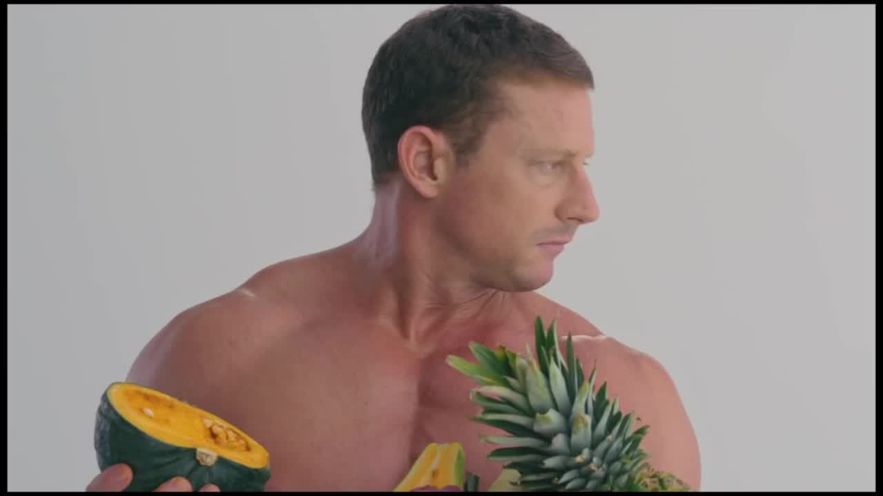 植物酵素饮料产品片《只要一杯就够了》