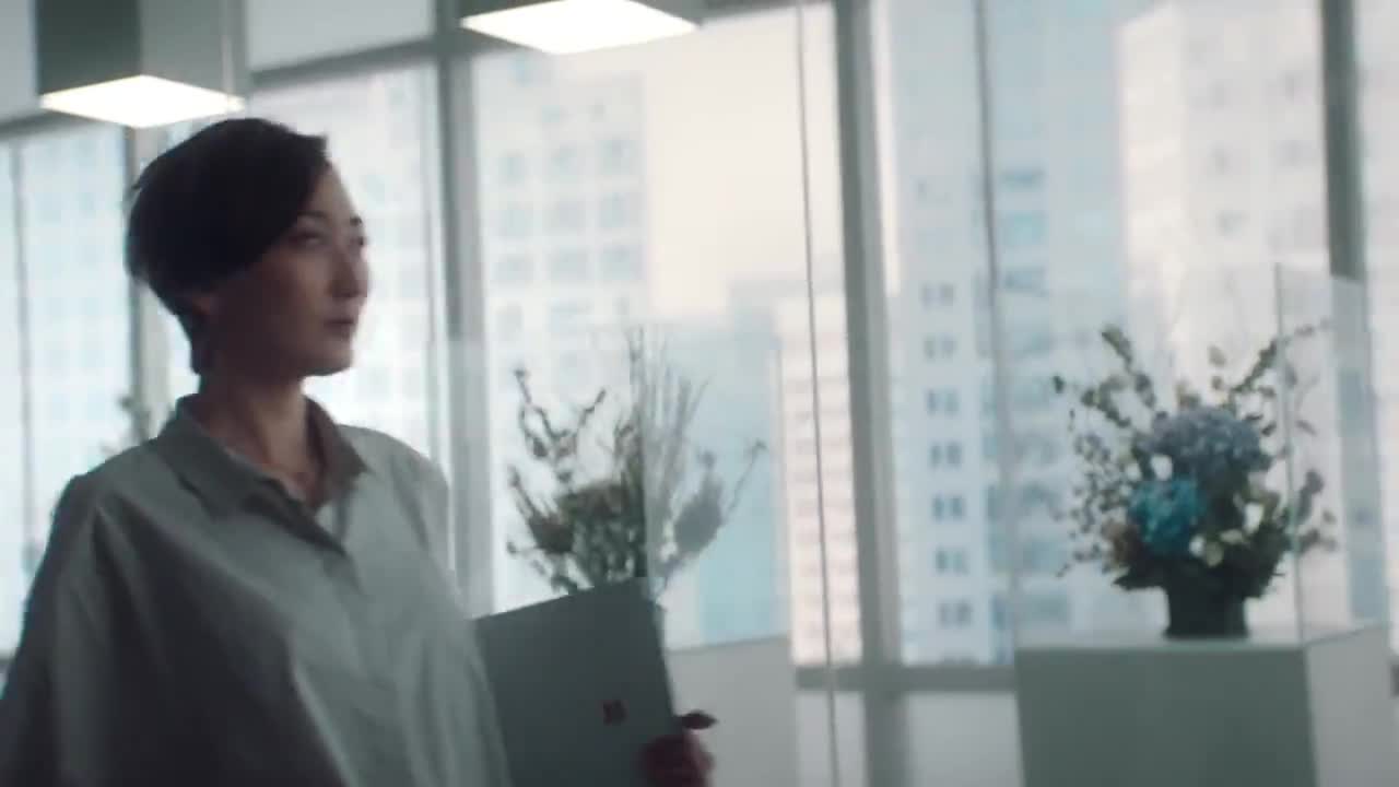 Microsoft Surface创意广告片 《我耀我的》